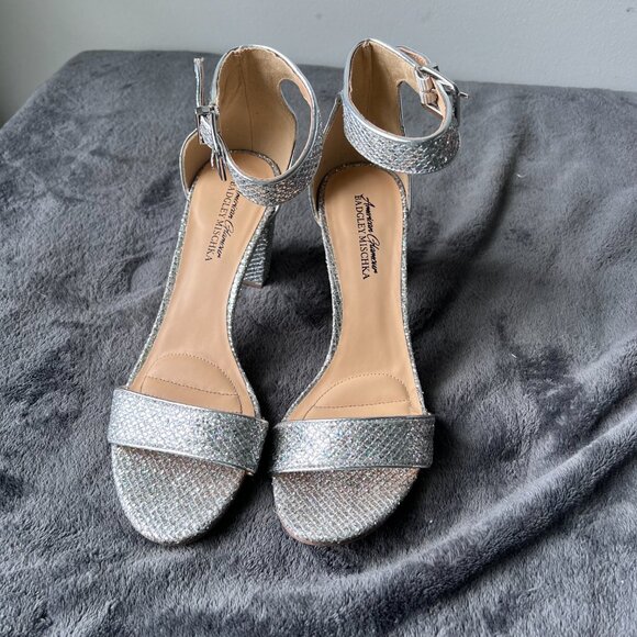Badgley Mischka American Glamour Silver Heel in Size 8.5 - Picture 7 of 7